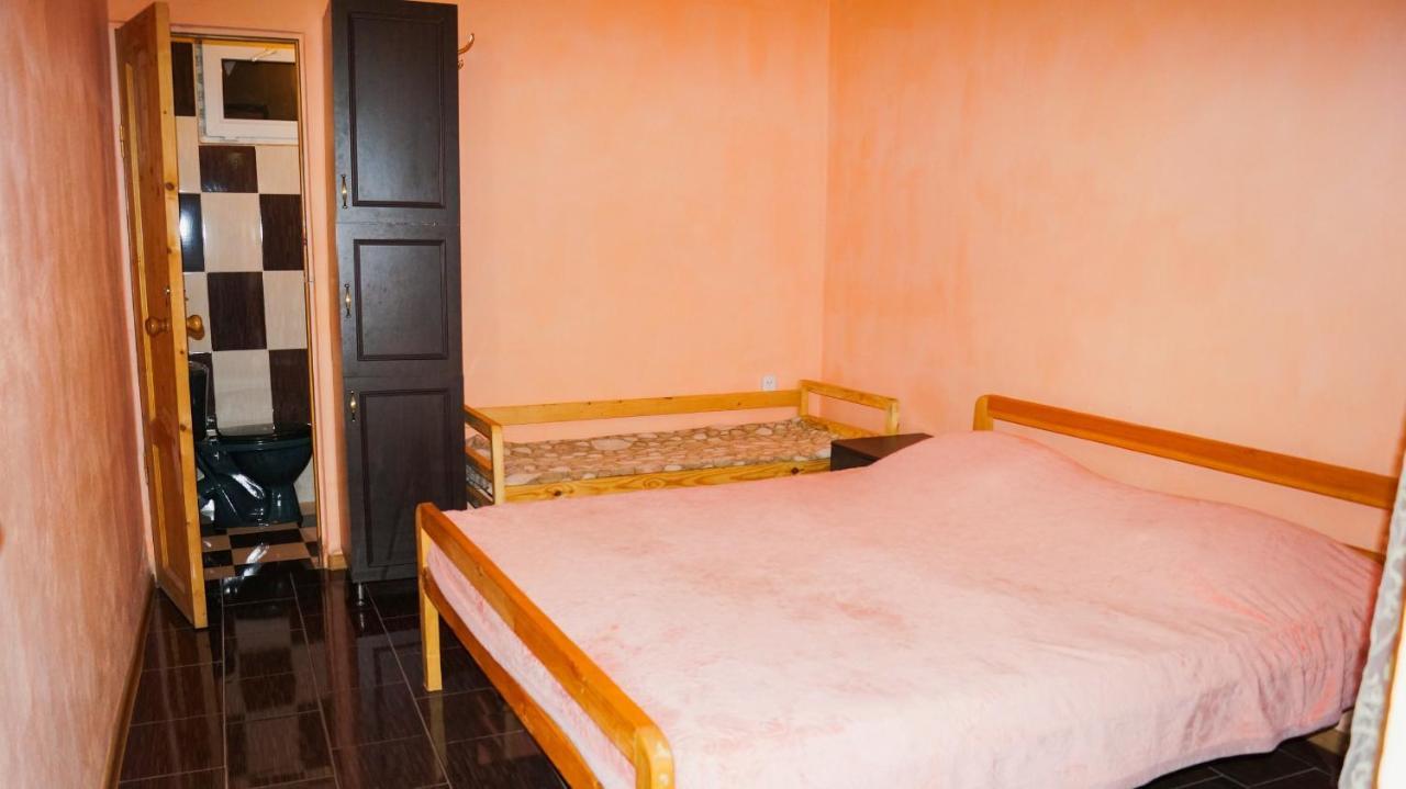 Гостевой Дом Ирина Hotel ซุคุม ภายนอก รูปภาพ